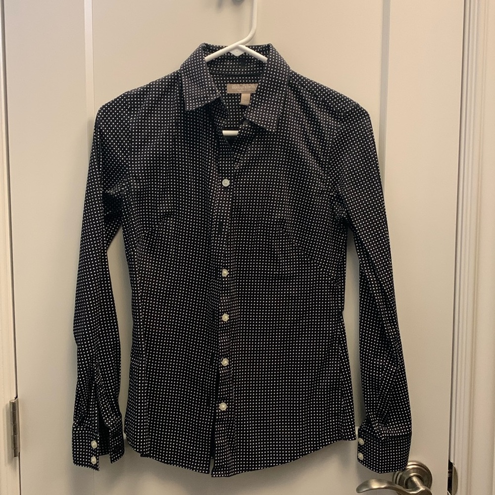 Women’s Banana Republic dress shirt